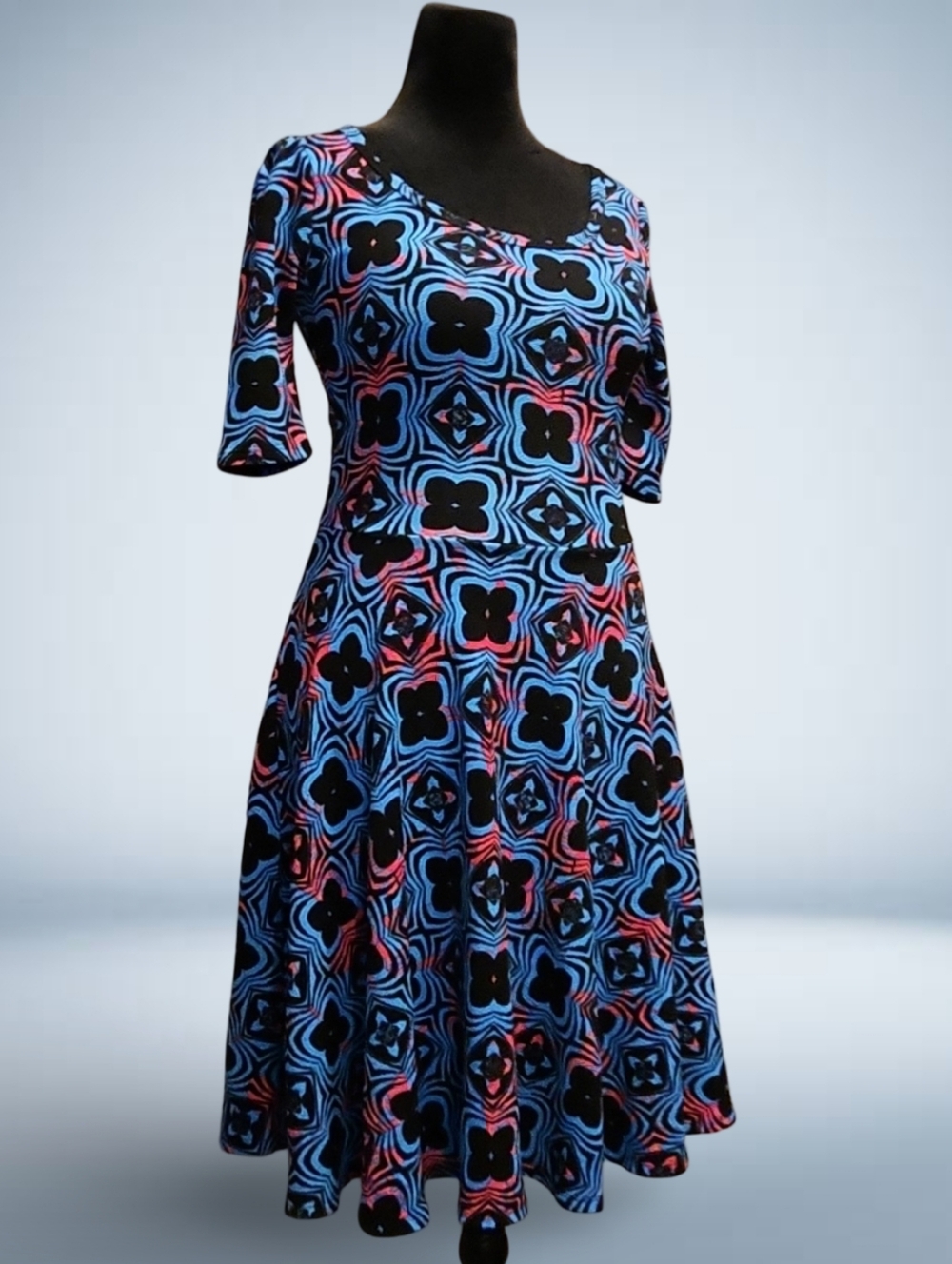 LuLaRoe S Blue Black Red Geometric Knit Knee Length A-Line Dress Scoop Neck - Picture 7 of 9